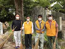 松山城東ライオンズクラブ松山城登城道ボランティア清掃②
