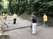 ▲松山城東ライオンズクラブ松山城登城道ボランティア清掃③