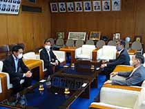 伊予市議会生・副議長来庁・就任挨拶④