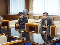 新居浜市議会正・副議長来庁②